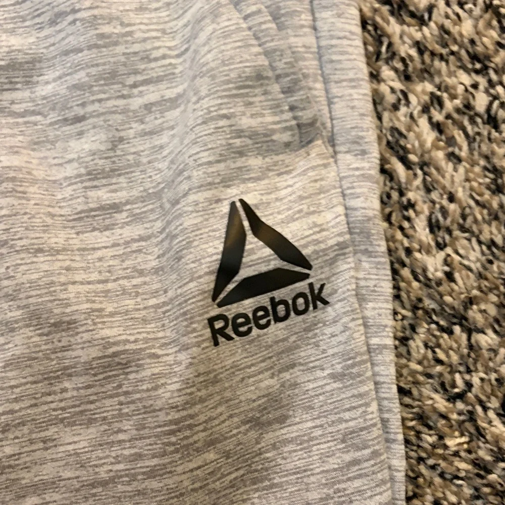 Reebok Men's Heather Gray Athletic Shorts with Black Drawstring